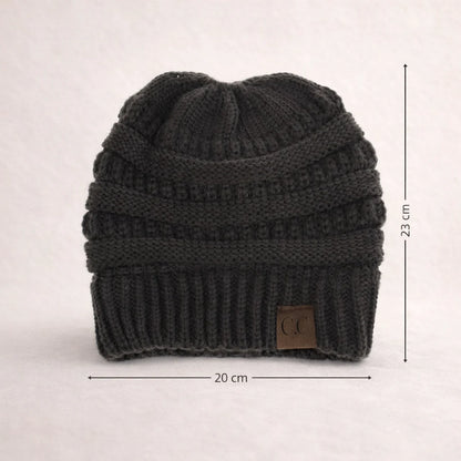 PonyTail Cozy Beanie™ – ポニーテールコージービーニー  伸縮性があり、スタイリッシュで暖かい（限定版）